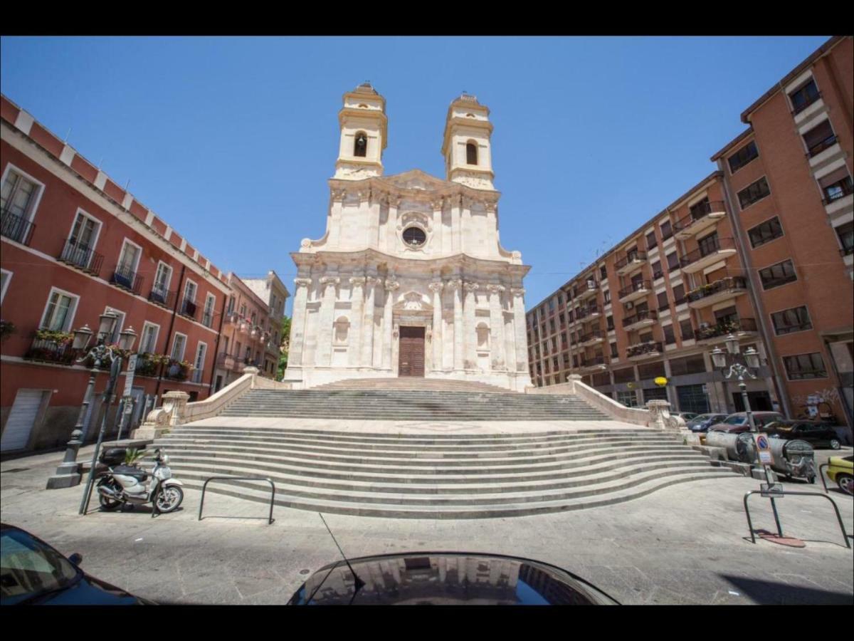 Готель Sole !! Cagliari Centro Екстер'єр фото
